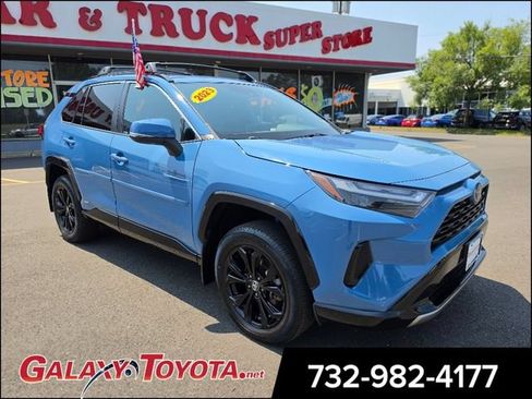 Used 2023 Toyota RAV4 SE w/ Convenience Package AWD/4WD image 1