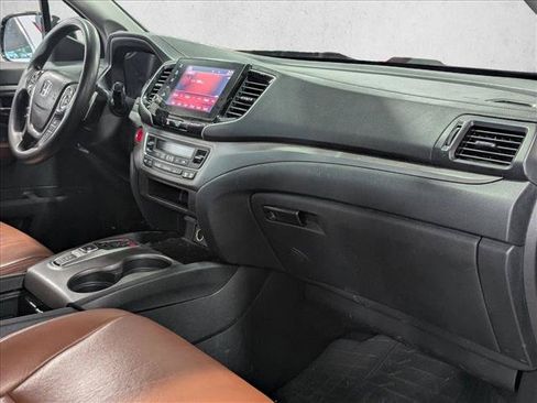 Used 2021 Honda Ridgeline Sport image 12