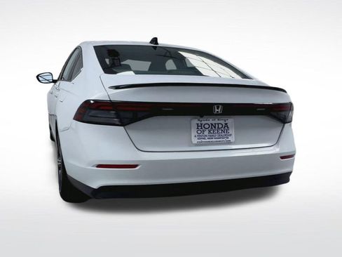 Used 2024 Honda Accord Sport image 9