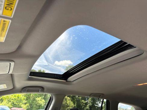 Certified 2022 Honda Pilot Special Edition image 15