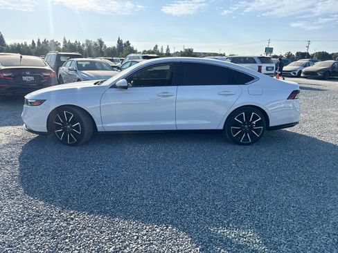 Used 2023 Honda Accord Touring image 8