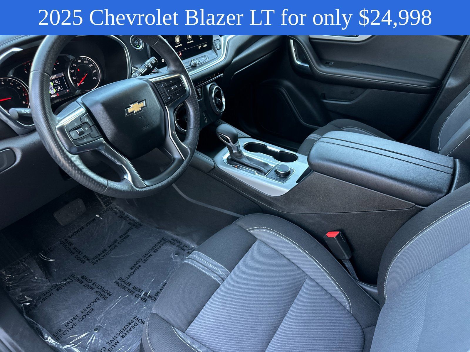 Used 2025 Chevrolet Blazer LT FWD image 11