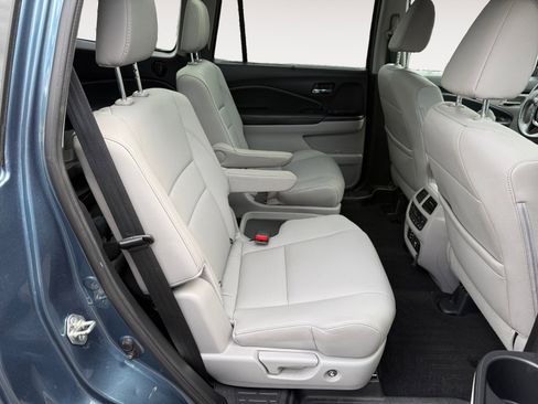 Used 2017 Honda Pilot Elite image 18