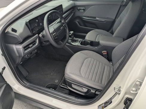Used 2025 Kia K4 EX FWD image 9