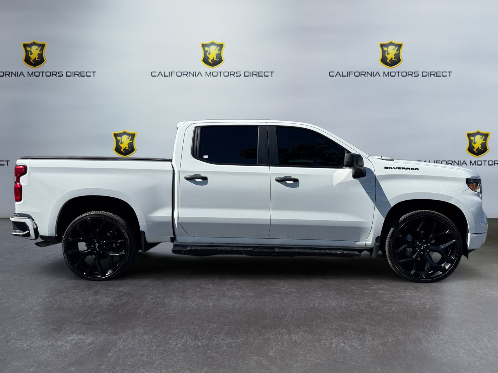 Used 2024 Chevrolet Silverado 1500 Custom w/ LPO, Dark Essentials Package RWD image 6