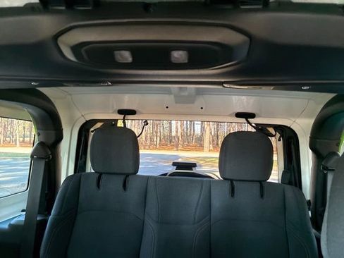 Used 2025 Jeep Wrangler Sport S image 32