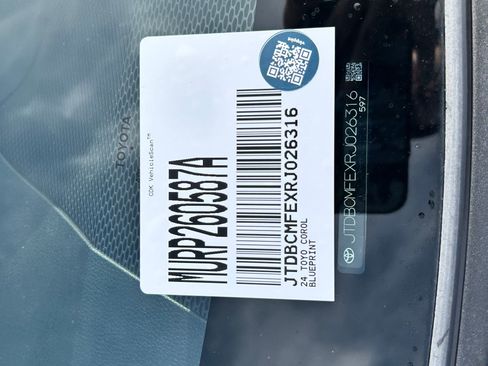 Used 2024 Toyota Corolla LE image 30