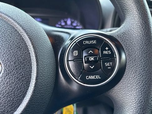 Used 2020 Kia Soul S FWD image 15