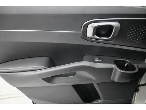 New 2026 Kia Sorento S image 11