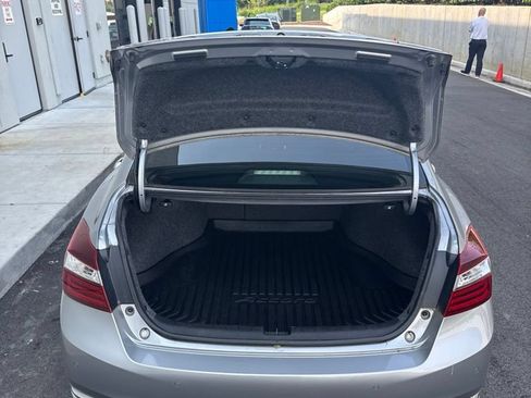 Used 2017 Honda Accord Touring image 5