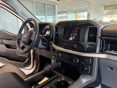 Used 2021 Ford F150 XLT image 26