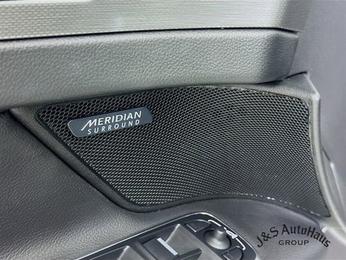 Used 2020 Jaguar XF S image 24