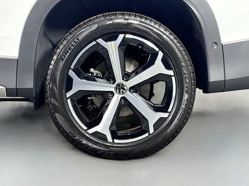 New 2026 Volkswagen Tiguan SE AWD/4WD image 33
