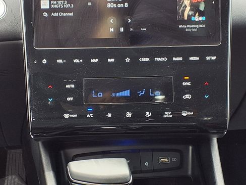 Certified 2024 Hyundai Tucson SEL w/ Convenience Package FWD image 15