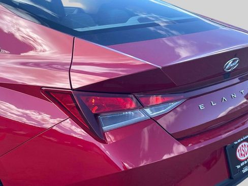 Used 2023 Hyundai Elantra SEL w/ Cargo Package FWD image 11
