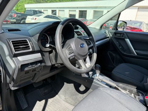 Used 2017 Subaru Forester 2.5i Premium w/ All-Weather Package image 17