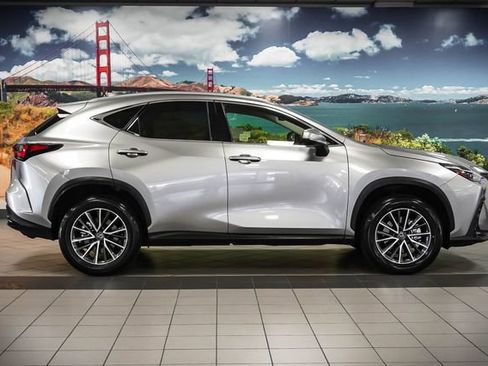 Certified 2024 Lexus NX 250 FWD image 5