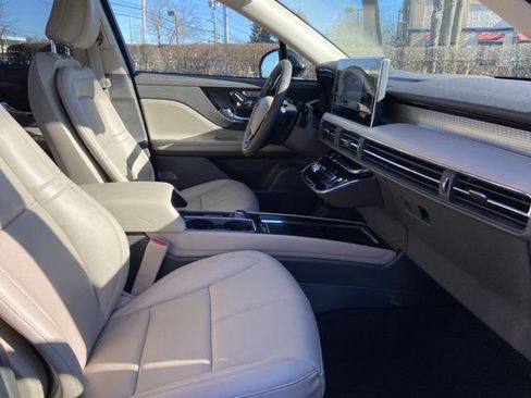 Used 2023 Lincoln Corsair AWD w/ Equipment Group 101A image 25