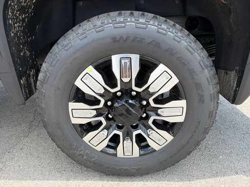 New 2026 GMC Sierra 2500 Denali w/ Denali Reserve Package AWD/4WD image 26