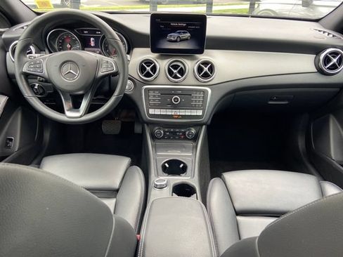 Used 2020 Mercedes-Benz GLA 250 4MATIC image 13