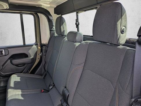 New 2026 Jeep Gladiator Sport AWD/4WD image 17