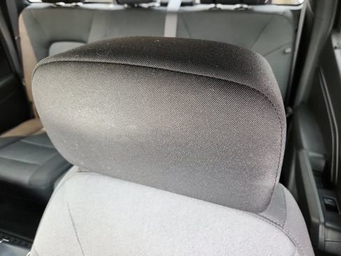 Used 2024 Chevrolet Colorado W/T RWD image 15