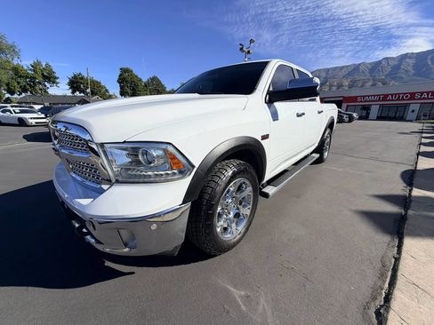 Used 2016 RAM 1500 Laramie w/ Convenience Group AWD/4WD image 7