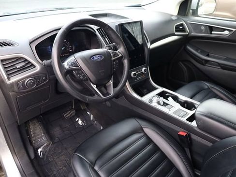 Used 2022 Ford Edge SEL image 12