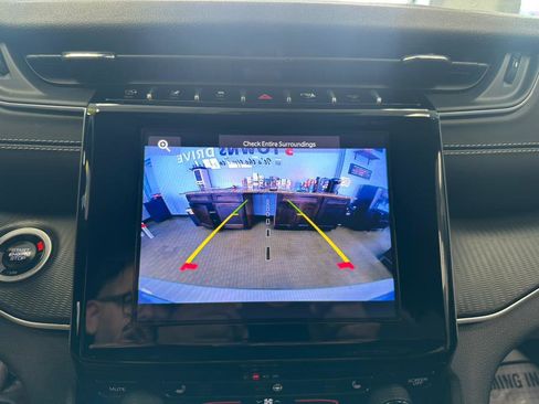 Used 2024 Jeep Grand Cherokee L Laredo image 50