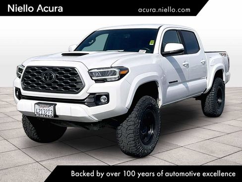 Used 2023 Toyota Tacoma TRD Sport w/ Black Out Package (TMS) AWD/4WD image 1