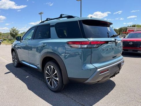 New 2026 Nissan Pathfinder Platinum AWD/4WD image 6