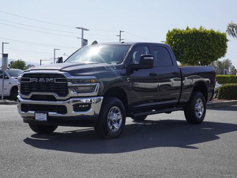 New 2026 RAM 2500 Tradesman AWD/4WD image 8
