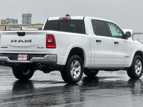 New 2026 RAM 1500 4x4 Crew Cab image 3