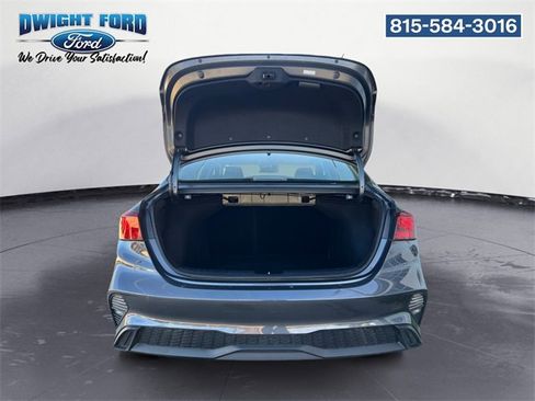 Used 2023 Kia Forte LXS w/ LXS Technology Package image 17