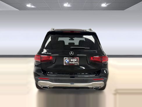 Used 2022 Mercedes-Benz GLB 250 image 8