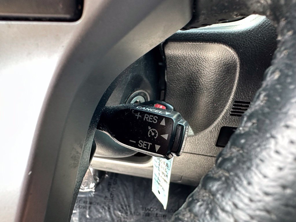 Used 2016 Toyota 4Runner SR5 AWD/4WD image 25