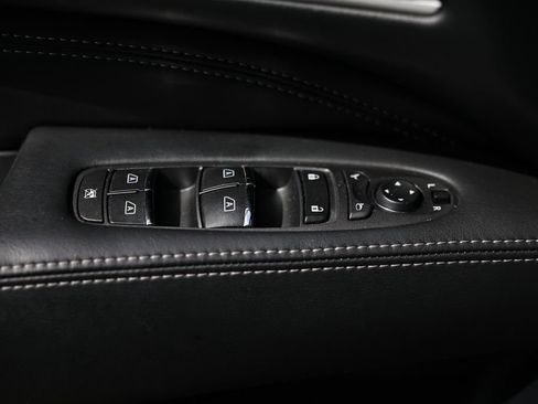 Used 2019 INFINITI QX60 Luxe w/ Sensory Package AWD/4WD image 16