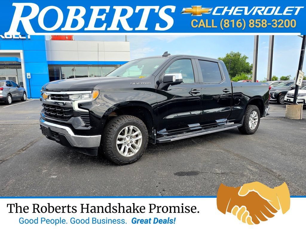 Used 2022 Chevrolet Silverado 1500 LT w/ Max Trailering Package AWD/4WD image 1