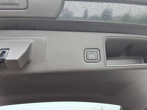 Used 2023 GMC Terrain Denali w/ LPO, Floor Liner Package AWD/4WD image 25
