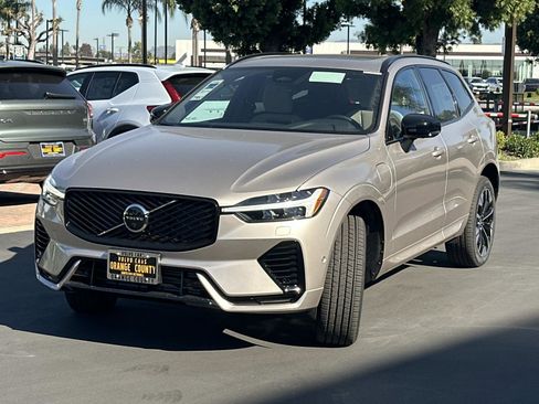 New 2026 Volvo XC60 T8 Plus w/ Protection Package Premier image 6