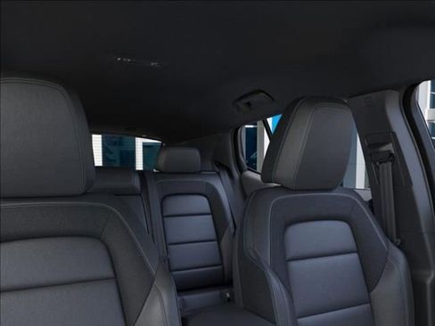 New 2026 Chevrolet Equinox EV LT image 24