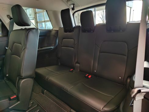 New 2026 Nissan Pathfinder SL AWD/4WD image 12