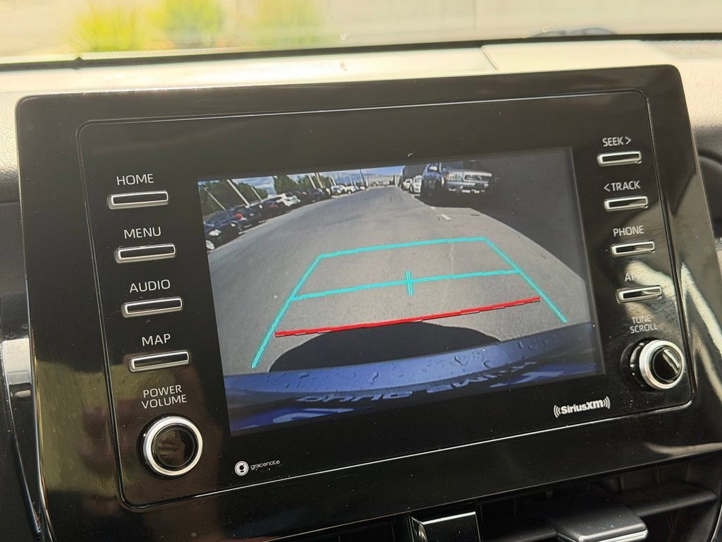Used 2021 Toyota Camry LE FWD image 16