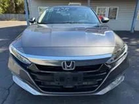 Used 2018 Honda Accord LX image 2