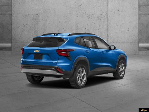 New 2026 Chevrolet Trax RS image 2