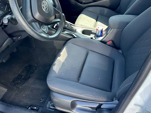 Used 2024 Toyota Corolla LE FWD image 4