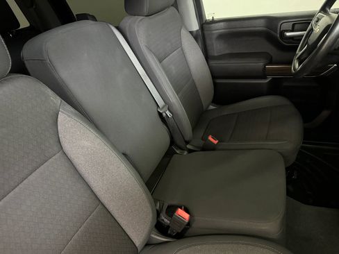 Used 2020 Chevrolet Silverado 1500 LT image 36