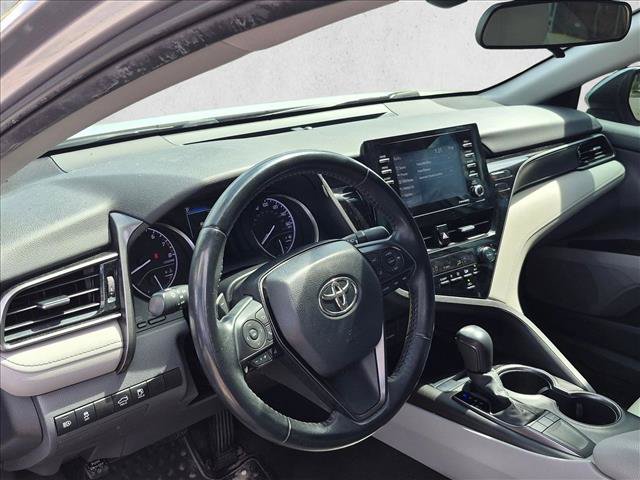Used 2022 Toyota Camry SE FWD image 9