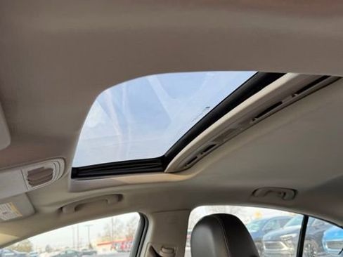 Used 2016 Buick Regal image 15