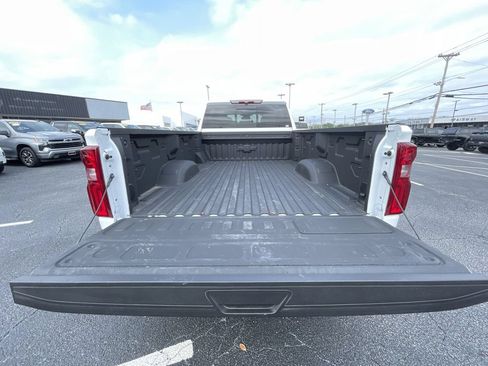 Certified 2026 Chevrolet Silverado 3500 High Country AWD/4WD image 25